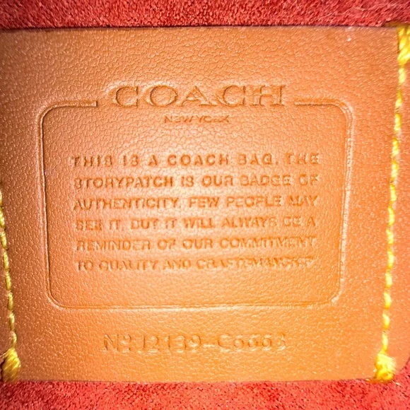 Coach Slim Turn-lock Crossbody brick red pebbled leather with red fabric inside - Picture 3 of 7